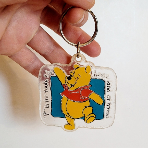 Vintage Pooh Keychain - Picture 3 of 6